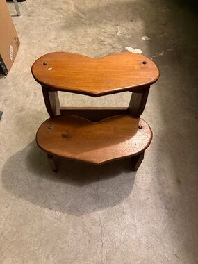 Vintage Heart-Shaped Two-Tier Wooden Step Stool